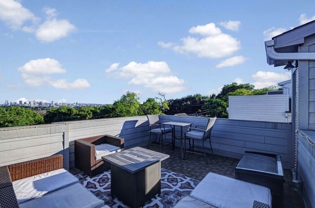 1263 N Avondale Cir, Nashville, TN 37207