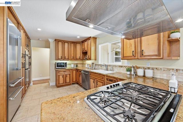 280 Bolla Ave, Alamo, CA 94507