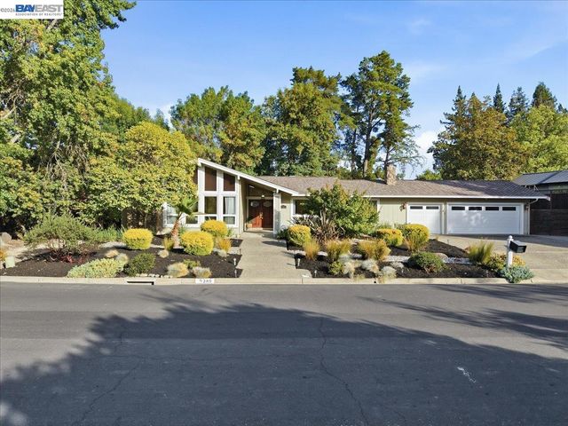 280 Bolla Ave, Alamo, CA 94507