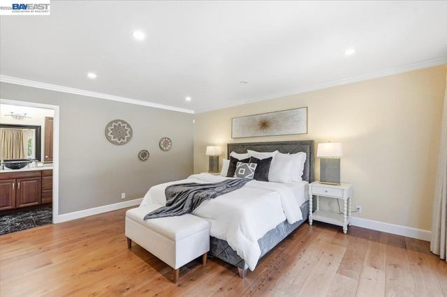 280 Bolla Ave, Alamo, CA 94507