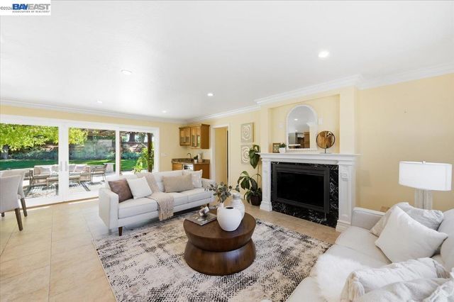 280 Bolla Ave, Alamo, CA 94507
