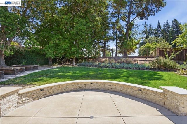 280 Bolla Ave, Alamo, CA 94507
