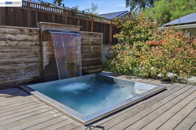 280 Bolla Ave, Alamo, CA 94507