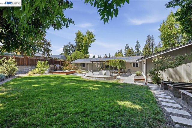 280 Bolla Ave, Alamo, CA 94507