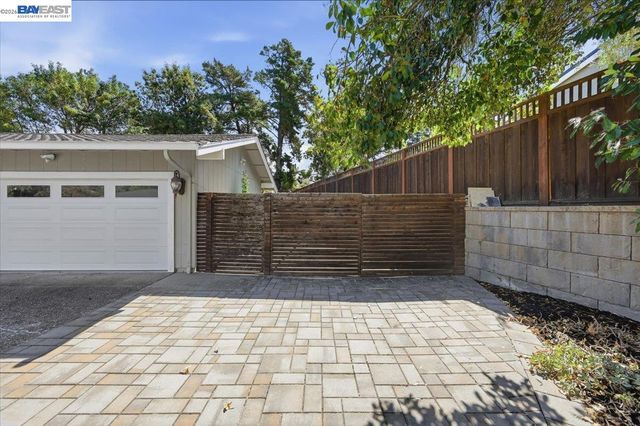 280 Bolla Ave, Alamo, CA 94507
