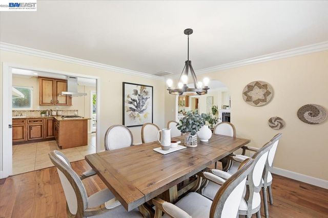 280 Bolla Ave, Alamo, CA 94507