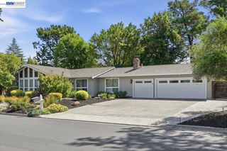 280 Bolla Ave, Alamo, CA 94507