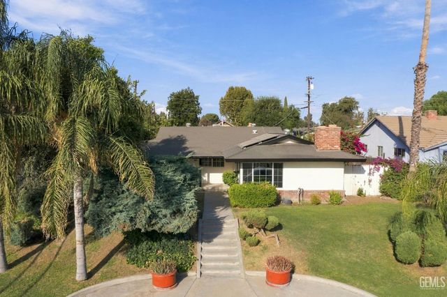 421 Brookhaven Drive, Bakersfield, CA 93304