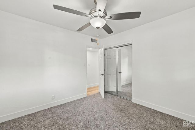 421 Brookhaven Drive, Bakersfield, CA 93304