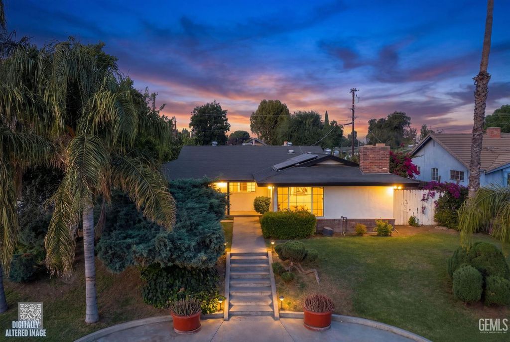 421 Brookhaven Drive, Bakersfield, CA 93304