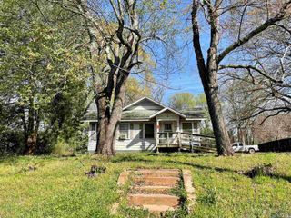 2103 Lower Port Caddo Rd, Marshall, TX 75672
