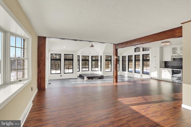 965 N COLLEGE ST, Myerstown, PA 17067