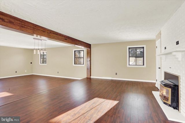 965 N COLLEGE ST, Myerstown, PA 17067