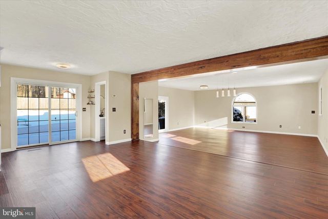 965 N COLLEGE ST, Myerstown, PA 17067