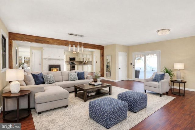 965 N COLLEGE ST, Myerstown, PA 17067