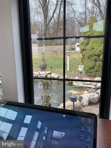 965 N COLLEGE ST, Myerstown, PA 17067