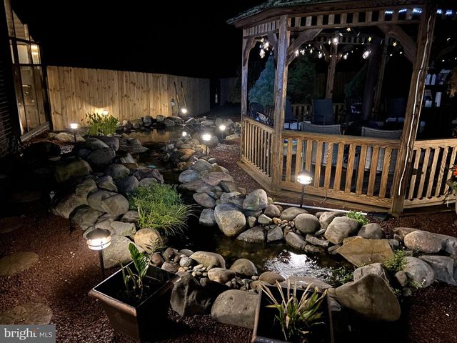 965 N COLLEGE ST, Myerstown, PA 17067