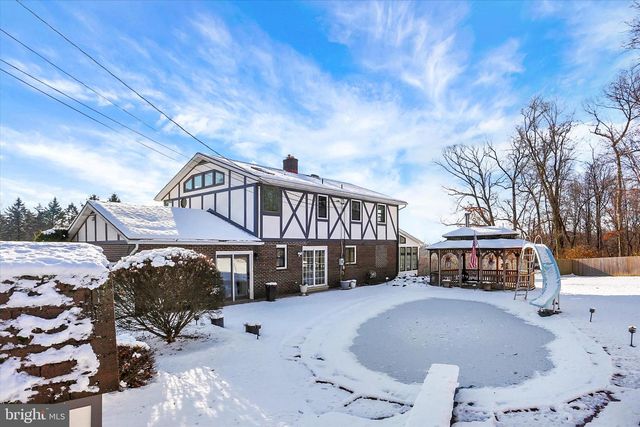 965 N COLLEGE ST, Myerstown, PA 17067