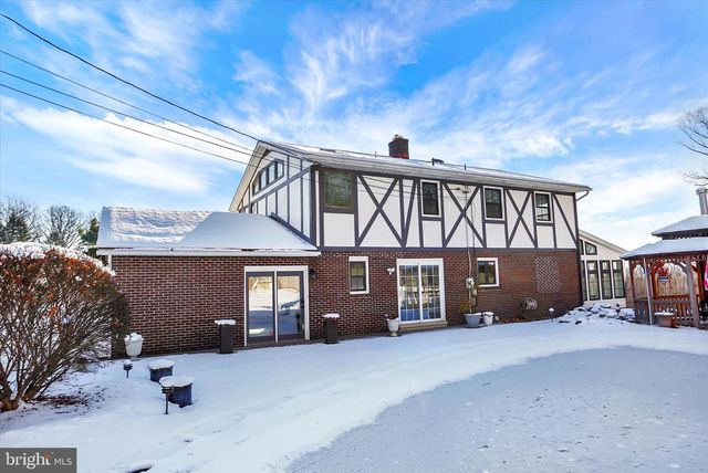 965 N COLLEGE ST, Myerstown, PA 17067