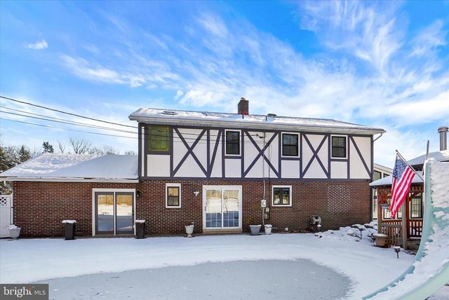 965 N COLLEGE ST, Myerstown, PA 17067