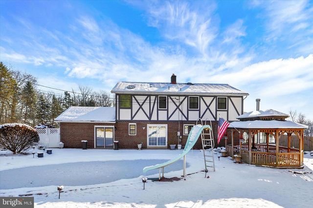 965 N COLLEGE ST, Myerstown, PA 17067