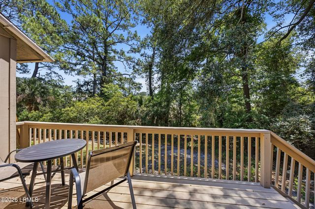 5 Gum Tree Rd Apt L20, Hilton Head Island, SC 29926
