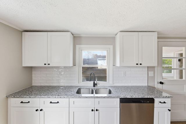 329 1st Street, Midway, KY 40347