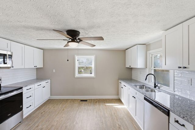 329 1st Street, Midway, KY 40347