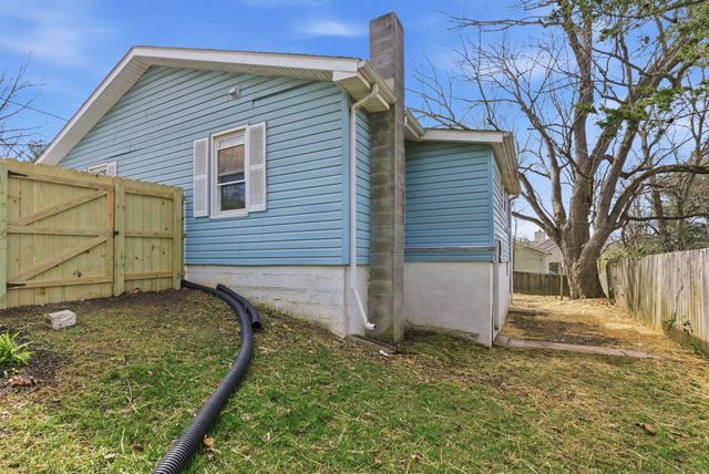 329 1st Street, Midway, KY 40347