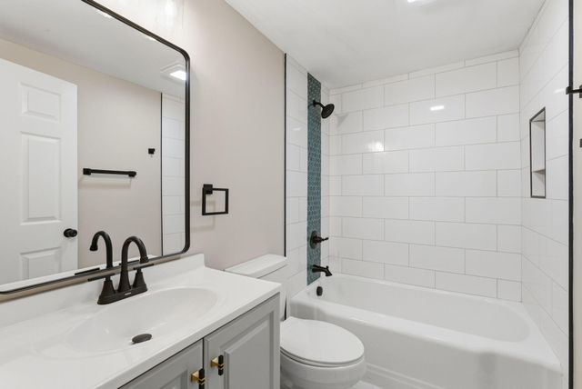 329 1st Street, Midway, KY 40347