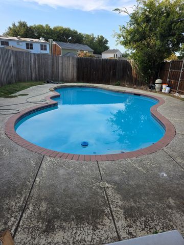 1369 Colby Drive, Lewisville, TX 75067