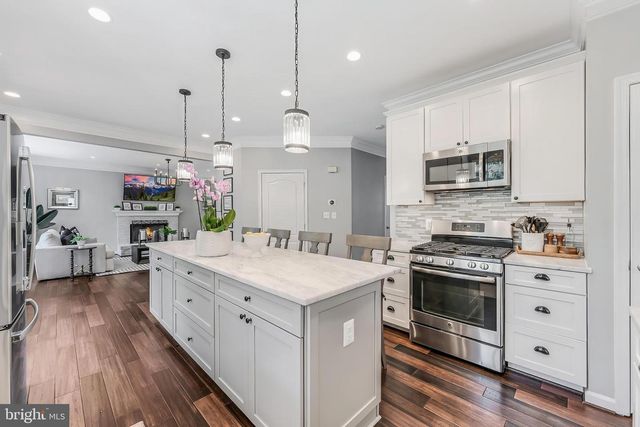 25975 KREBS LN, Chantilly, VA 20152