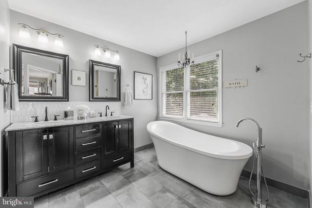 25975 KREBS LN, Chantilly, VA 20152