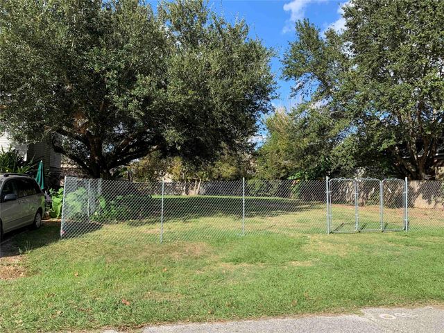 4122 Hartt Street, Houston, TX 77025