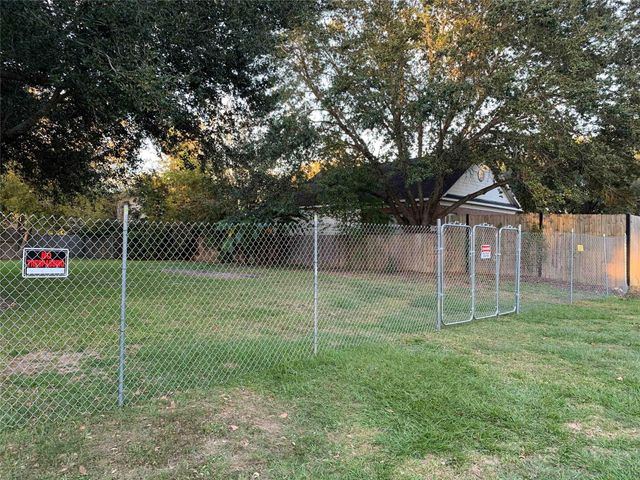 4122 Hartt Street, Houston, TX 77025