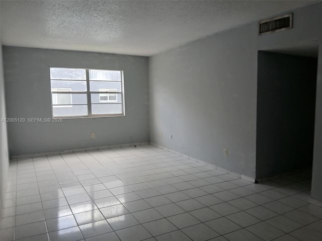 13655 NE 3rd Ct 24, North Miami, FL 33161