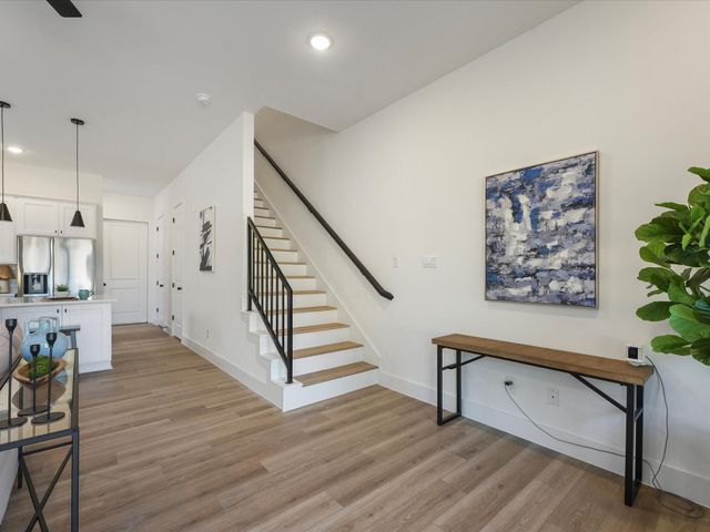 1911 Dewalt St, Houston, TX 77088