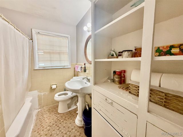 1213 KAREN Road, Montgomery, AL 36109
