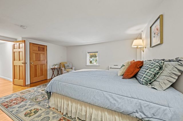 54 Edward Ave, Lynnfield, MA 01940