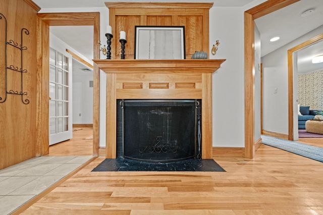 54 Edward Ave, Lynnfield, MA 01940