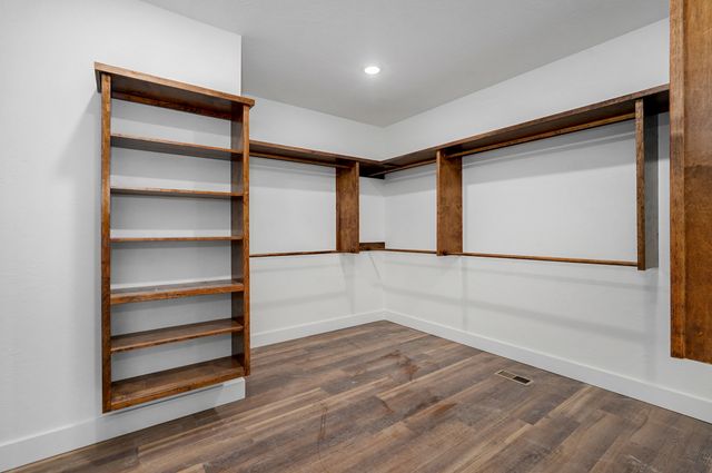 3017 W Teton Drive, Springfield, MO 65810