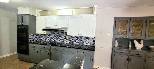 204 Overhill Drive, Waxahachie, TX 75165