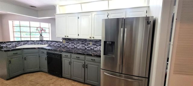 204 Overhill Drive, Waxahachie, TX 75165