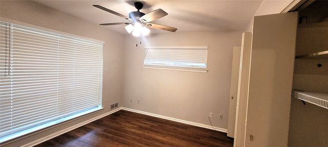 204 Overhill Drive, Waxahachie, TX 75165