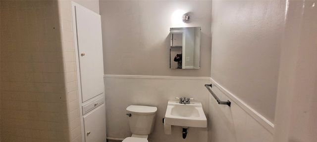 204 Overhill Drive, Waxahachie, TX 75165