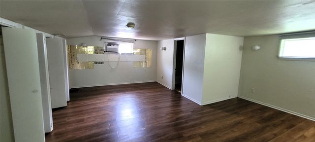 204 Overhill Drive, Waxahachie, TX 75165