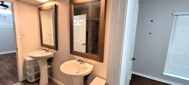 204 Overhill Drive, Waxahachie, TX 75165