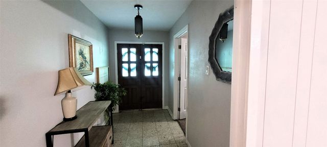 204 Overhill Drive, Waxahachie, TX 75165