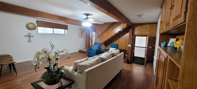 204 Overhill Drive, Waxahachie, TX 75165