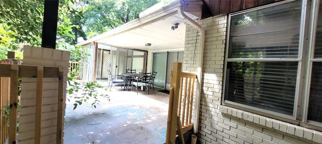 204 Overhill Drive, Waxahachie, TX 75165